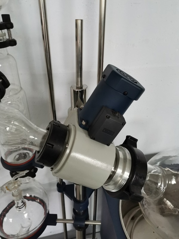 RE-5299旋轉(zhuǎn)蒸發(fā)儀2