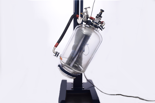 升降旋轉(zhuǎn)玻璃反應(yīng)釜的優(yōu)勢何在？